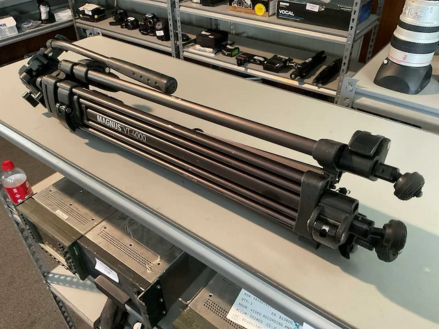 Magnus vt-4000 statief - afbeelding 5 van  5