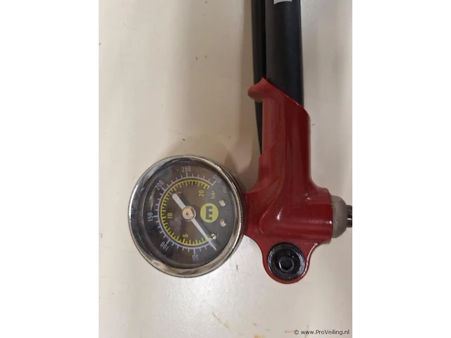 Magura pomp t.b.v. dempers fiets - afbeelding 3 van  3