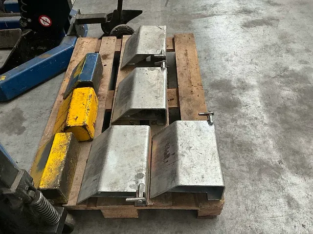 Maha rgm6-16x4 capaciteit 7500 kg elektrische hefkolom (6x) - afbeelding 14 van  21