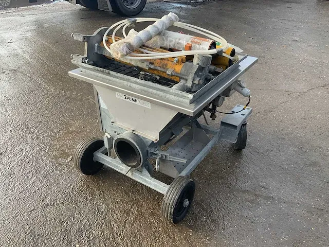Mai - 2 pump taurus - beton pomp - afbeelding 3 van  9