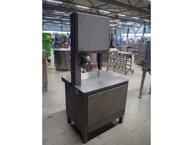 Mai - afbeelding 4 van  10