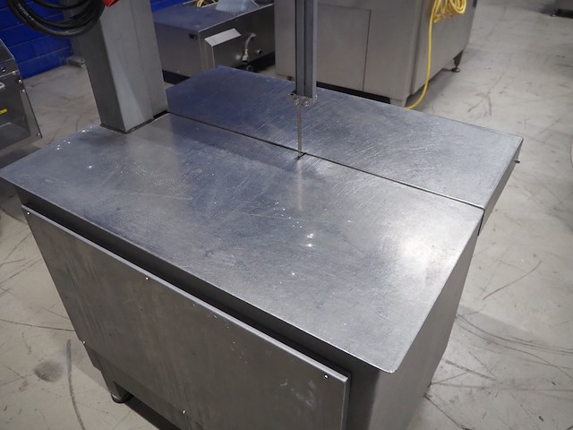 Mai - afbeelding 6 van  10