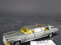 Majorette limousine