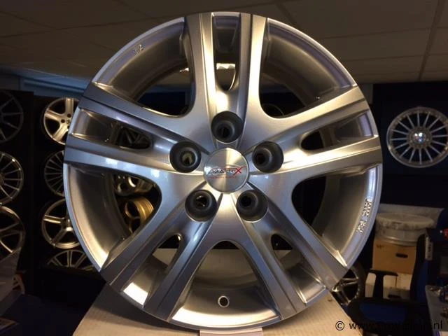 Mak aria aluminium velgenset - 5x114.3 6.5j et45 - afbeelding 1 van  1