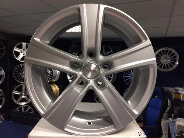 Mak f5-t aluminium velgenset - 5x114.3 7j et48 - afbeelding 1 van  1