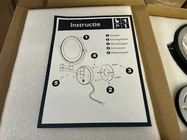 Make-up spiegel met verlichting (12x) - afbeelding 3 van  4