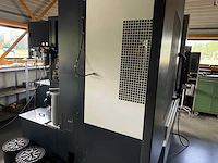 Makino eu 64 edm draadvonkerodeermachine - afbeelding 9 van  13
