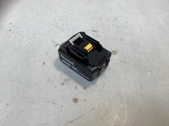 Makita - 18v 5ah - accu - afbeelding 3 van  4