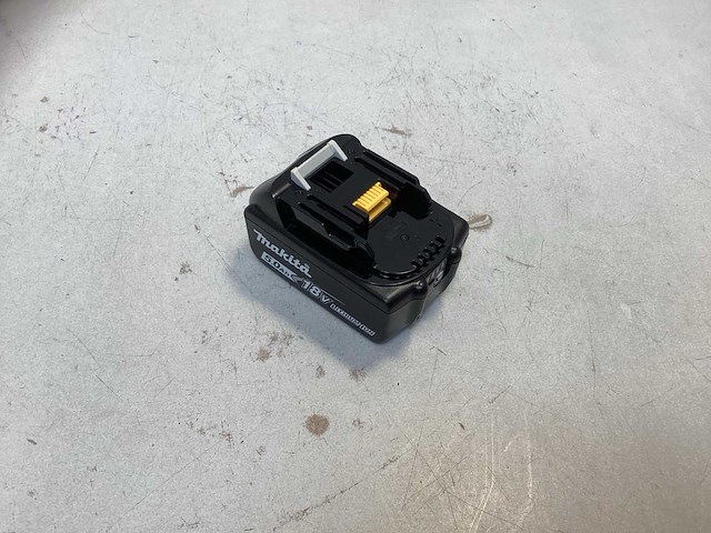 Makita - 18v 5ah - accu - afbeelding 3 van  4