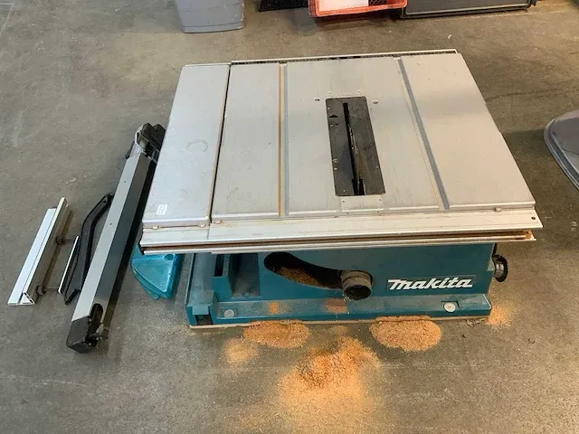 Makita - 2704 - zaagtafel 260mm - 2018 - afbeelding 8 van  9