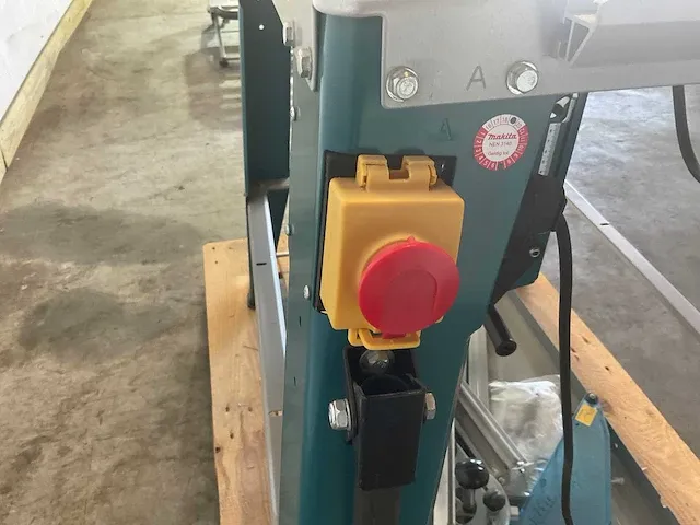 Makita - 2712 - 230 v bouwtafelzaag 315 mm - afbeelding 6 van  8