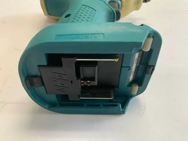 Makita - 3/8" vierkant - btw074z - slagmoersleutel - afbeelding 7 van  11