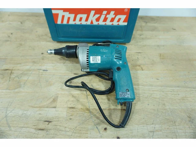 Makita - 6802bv - gipsschroefmachine - afbeelding 1 van  4