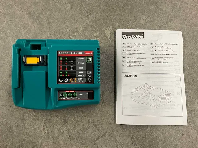Makita - adp03 - accu reactivator - afbeelding 2 van  5