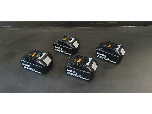 Makita - bl1830b - 18v li-ion accu 3.0ah (4x) - afbeelding 1 van  1