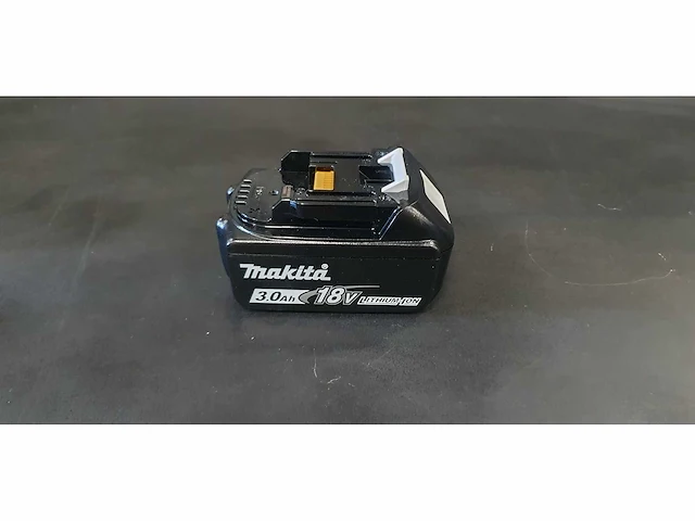 Makita - bl1830b - 18v li-ion accu 3.0ah - afbeelding 1 van  1