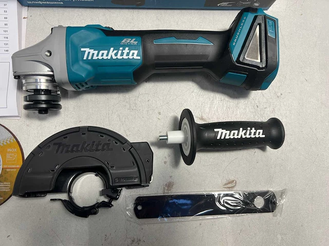 Makita - dga504 - haakse slijpmachine - afbeelding 2 van  4