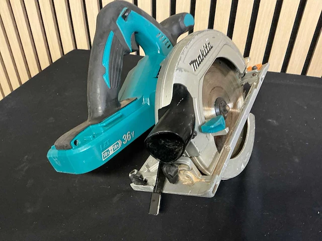 Makita - dhs710 - cirkelzaagmachine - afbeelding 2 van  4