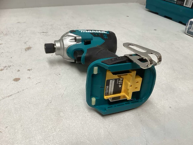 Makita - dtd165z - slagmoersleutel/takker 18v lxt - afbeelding 2 van  3