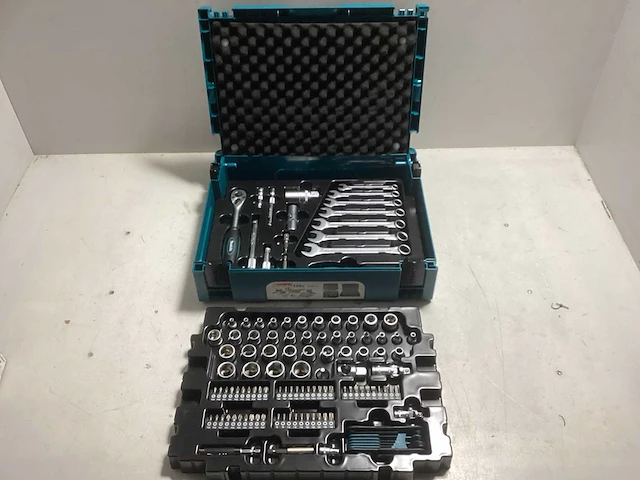 Makita - e08713 - e-08713-handgereedschapset-120-delig - afbeelding 1 van  6