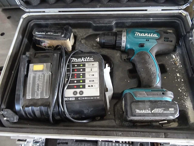 Makita - gereedschap (4x) - afbeelding 2 van  5