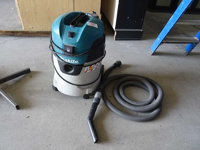Makita - vc2512l - bouwstofzuiger - afbeelding 1 van  2