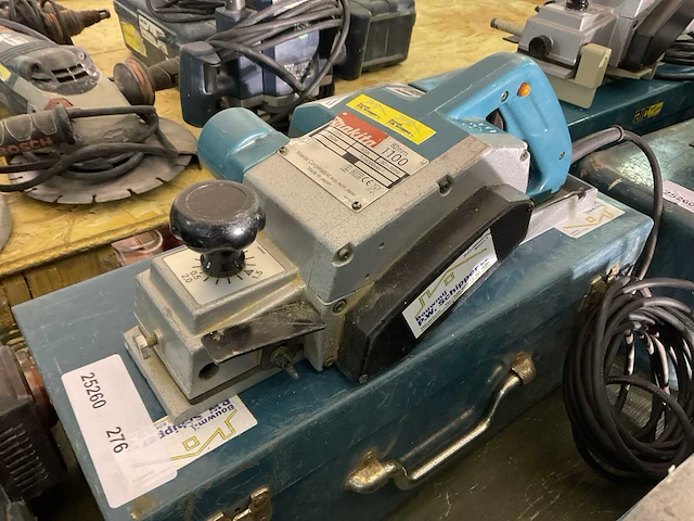 Makita 1100 schaafmachine - afbeelding 1 van  4