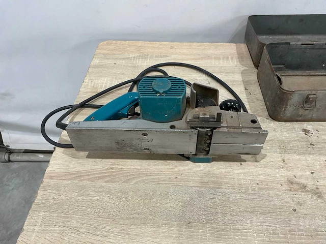 Makita 1100 schaafmachine - afbeelding 5 van  7