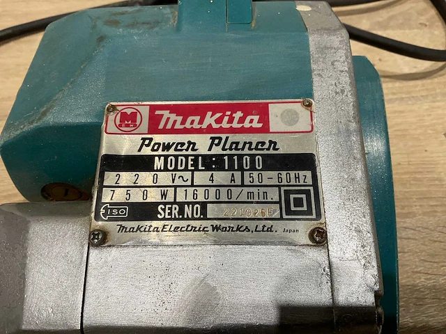 Makita 1100 schaafmachine - afbeelding 7 van  7