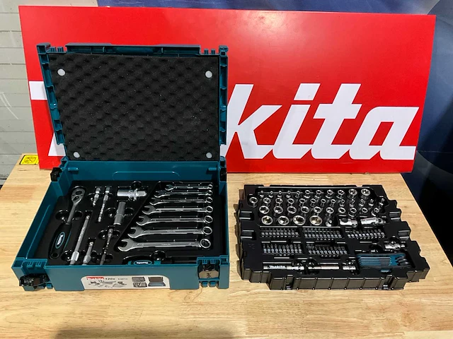 Makita 120-delig gereedschapskoffer - afbeelding 1 van  6