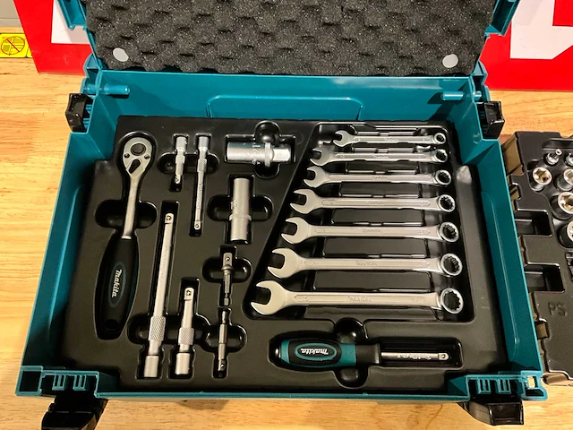 Makita 120-delig gereedschapskoffer - afbeelding 4 van  6