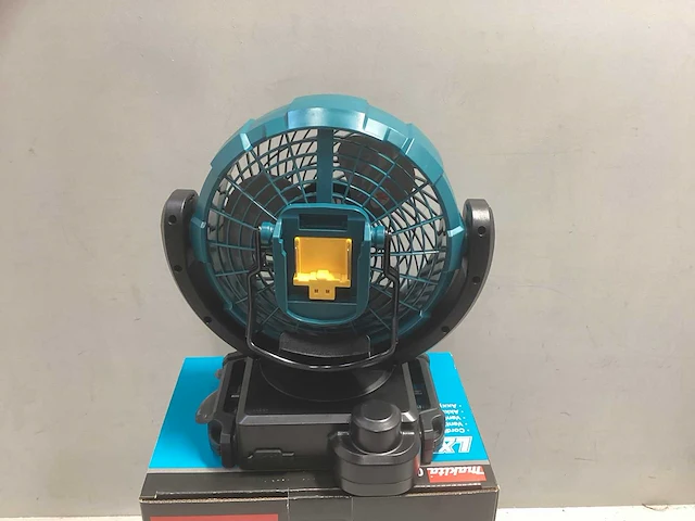 Makita 14,4 v / 18 v ventilator met zwenkfunctie - afbeelding 3 van  3