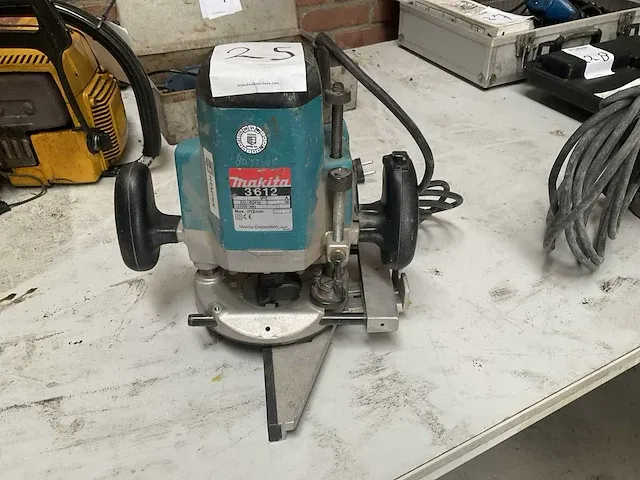 Makita 3612 bovenfrees - afbeelding 1 van  3