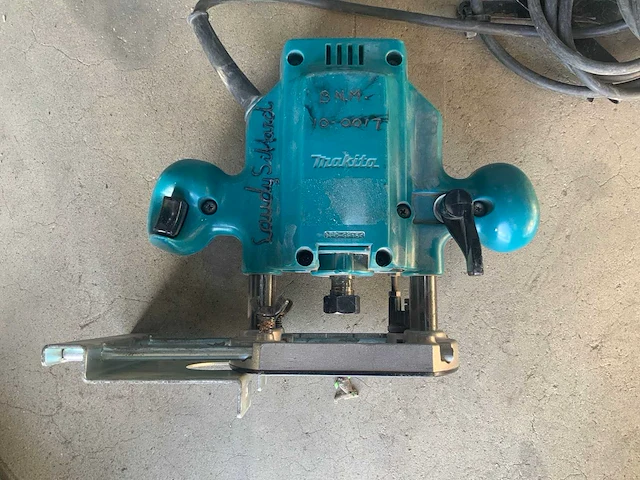 Makita 3620 bovenfrees - afbeelding 3 van  5