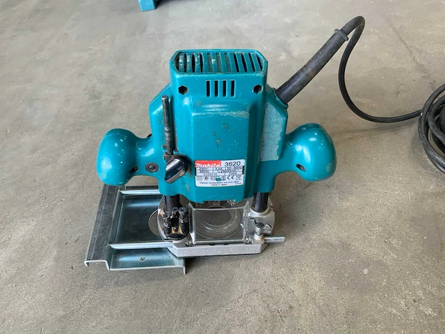 Makita 3620 bovenfrees - afbeelding 1 van  5