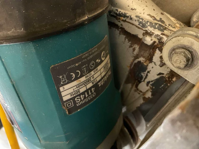 Makita 4114s muurzaagmachine - afbeelding 4 van  4
