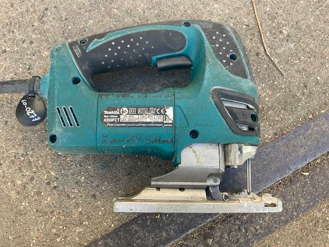 Makita 4350fct decoupeerzaag - afbeelding 2 van  4