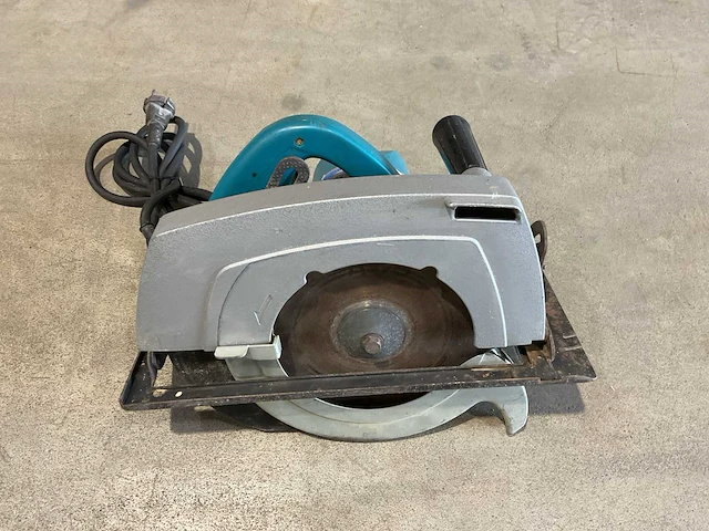 Makita 5900br afkortcirkelzaagmachine - afbeelding 1 van  4