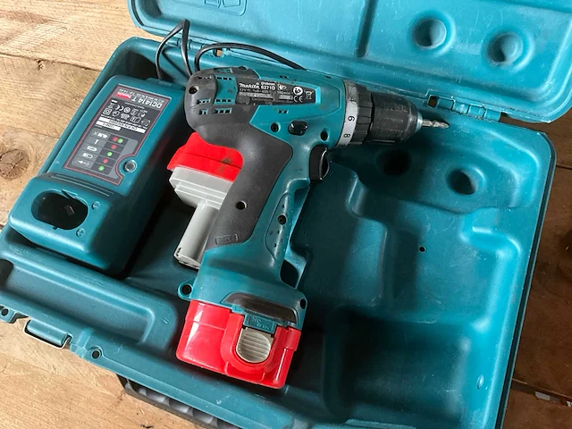 Makita 6271d boor,schroefmachine - afbeelding 3 van  4