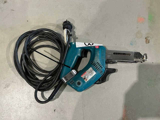 Makita 6830 bandschroefmachine - afbeelding 2 van  3