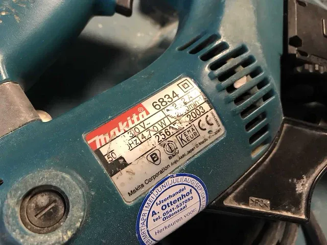 Makita 6834 bandschroefmachine - afbeelding 4 van  5