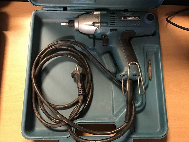 Makita 6952 slagschroefmachine - afbeelding 2 van  5