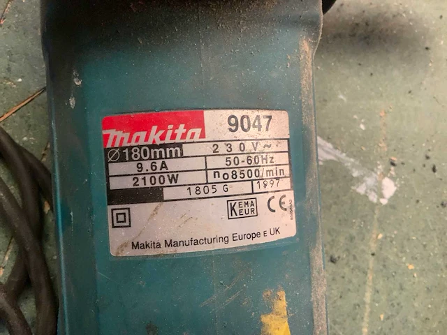 Makita 9047 haakse slijpmachine - afbeelding 3 van  3