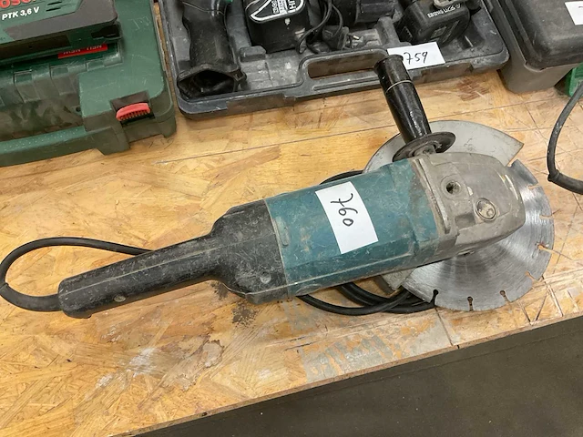 Makita 9059s haakse slijper - afbeelding 1 van  1