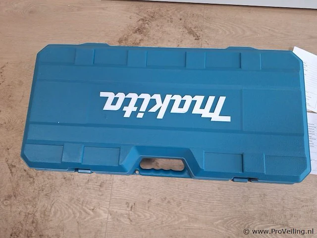 Makita 9557nbr en ga7020r haakse slijper in kist - nieuw - afbeelding 4 van  4