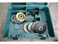 Makita 9558nb haakse slijpmachine - afbeelding 4 van  4