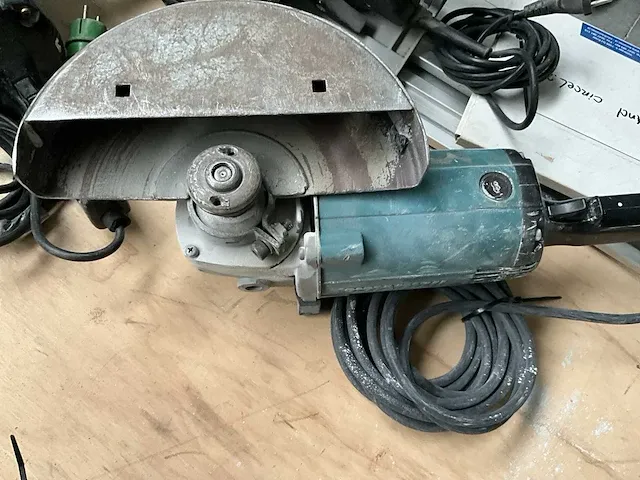 Makita 9609 hb / dp4011 haakseslijper & boormachine - afbeelding 3 van  7