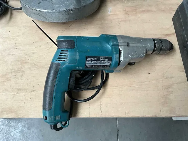 Makita 9609 hb / dp4011 haakseslijper & boormachine - afbeelding 5 van  7