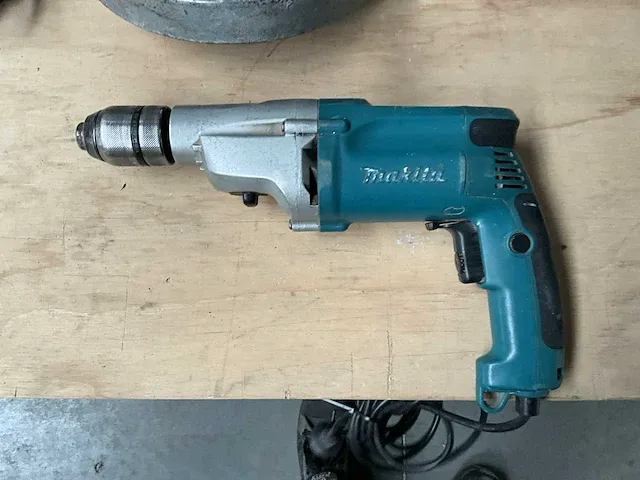 Makita 9609 hb / dp4011 haakseslijper & boormachine - afbeelding 6 van  7