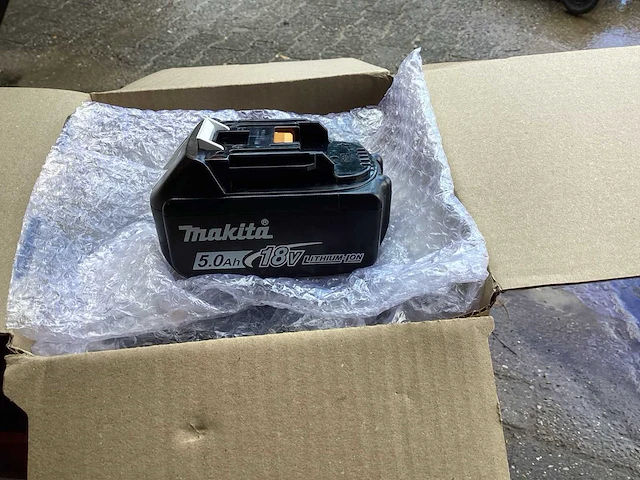Makita accu (4x) - afbeelding 1 van  5